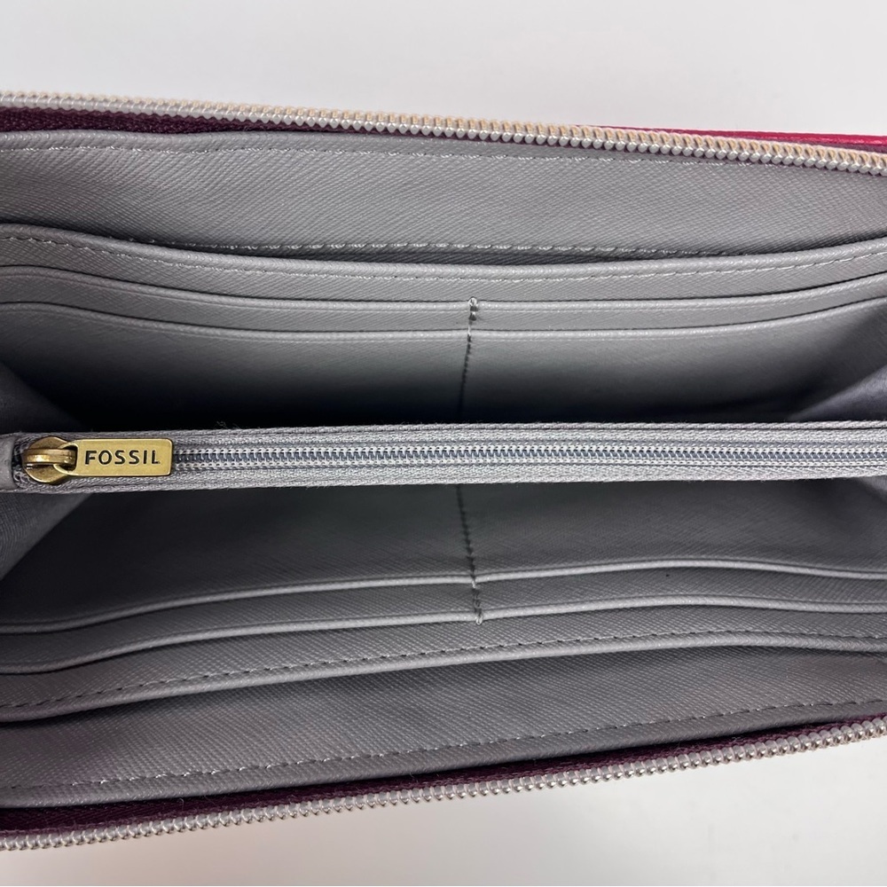 Fossil | Jayda Red Multi Faux Leather Large Zip Clutch Organizer Wallet - Picture 6 of 8